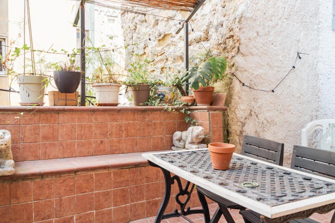 Appartamento In Pieno Centro Storico Con Terrazzo “O'Vicariello” Napoli Ngoại thất bức ảnh